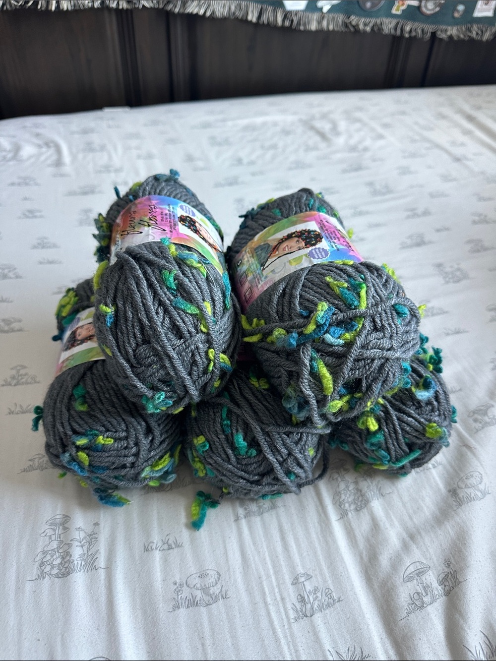 Bundle of 5 Flowers Premier Yarns